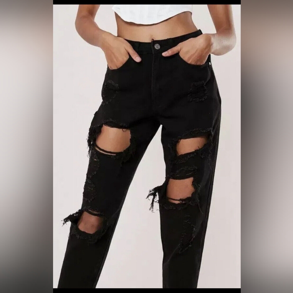 Misguided Black Riot High Rise Ripped Mom Jeans NWT - Picture 7 of 11